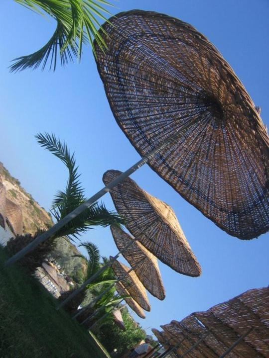 Teras Motel Foça Exterior photo