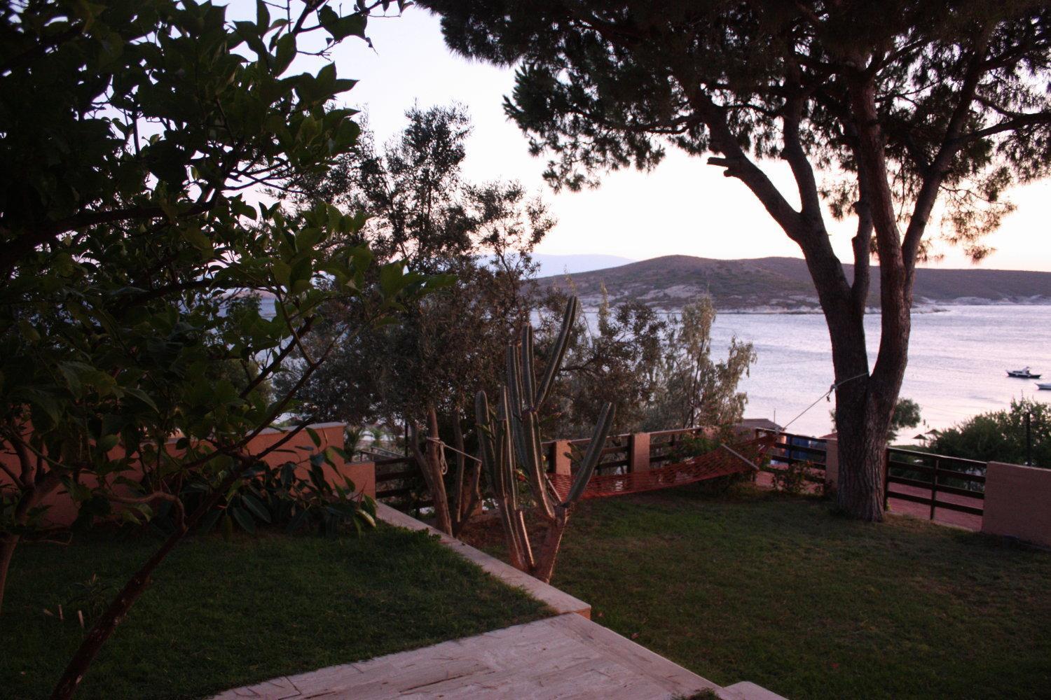 Teras Motel Foça Exterior photo