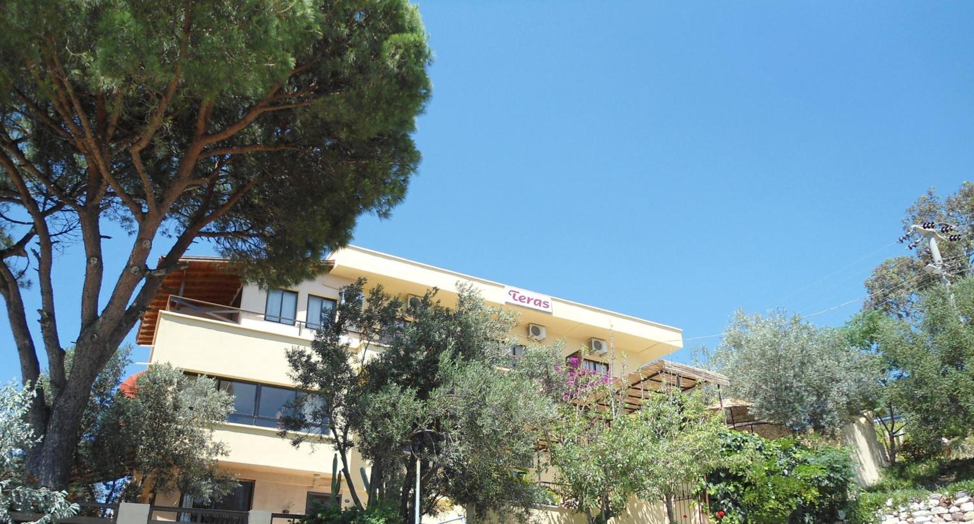 Teras Motel Foça Exterior photo