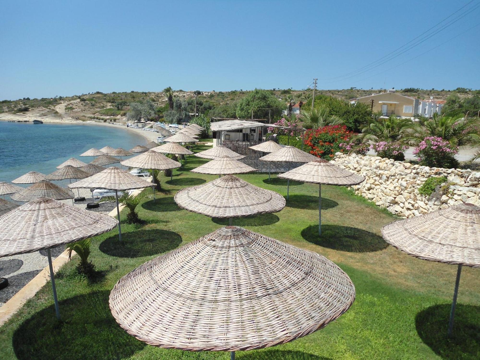 Teras Motel Foça Exterior photo