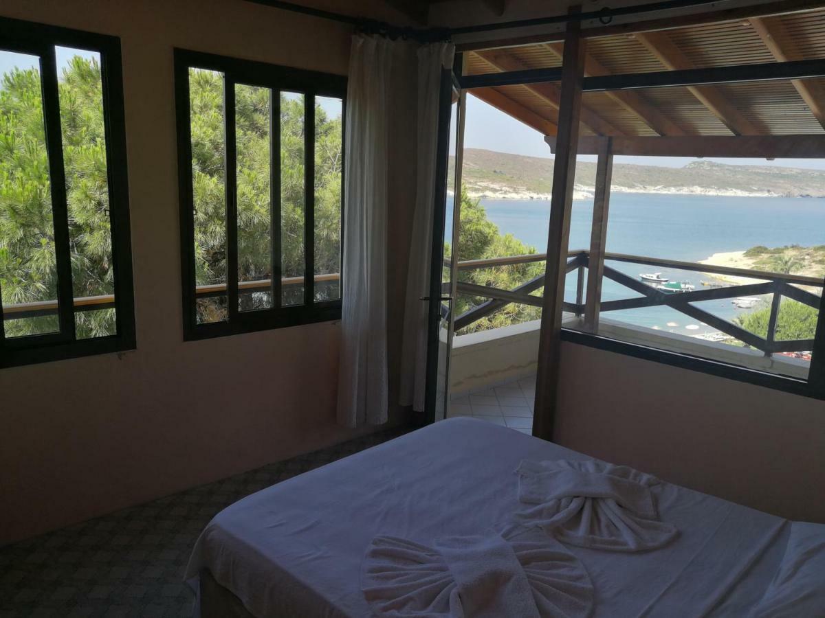 Teras Motel Foça Exterior photo