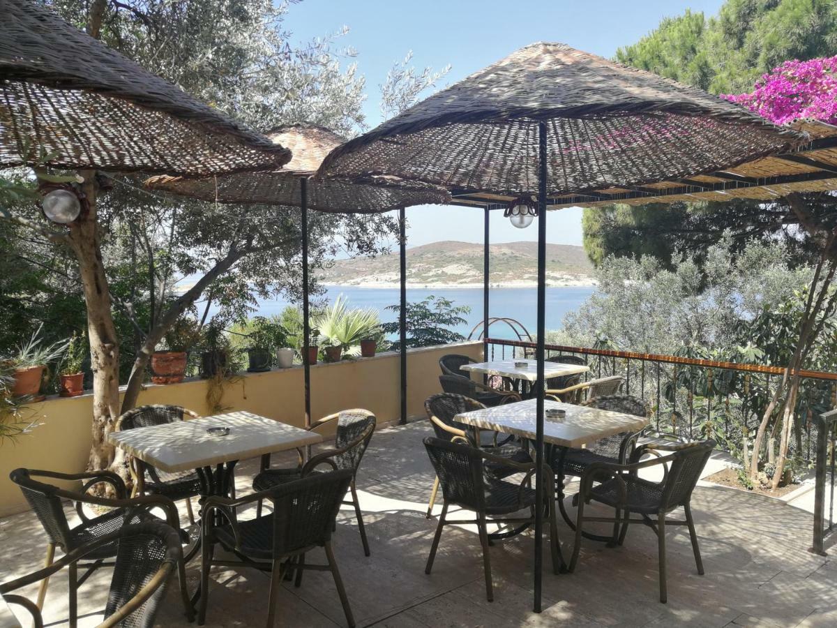 Teras Motel Foça Exterior photo
